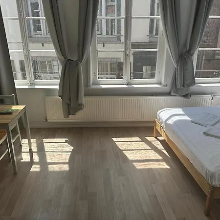 Guest house Bed College